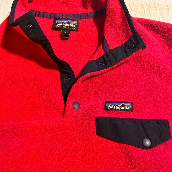 Women’s M fuchsia Patagonia 1/4 button up pullover - Picture 2 of 4